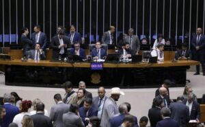 Nikolas Ferreira, Eros Biondini, Pedro Aihara e mais: veja quem são deputados mineiros que votaram a favor PEC da Blindagem - Foto: Kayo Magalhães/Câmara dos Deputados