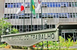 Justiça nega vínculo trabalhista de esposa de pastor com igreja em MG Justiça nega vínculo trabalhista de esposa de pastor com igreja em MG - Foto: Divulgação/TRT-MG