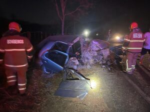 Acidente deixa um morto e três feridos na estrada de Araçuaí - Foto: Divulgação/CBMMG