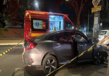 Jovem de 26 anos morre em grave acidente de carro em Uberlândia - Foto: Divulgação/Corpo de Bombeiros