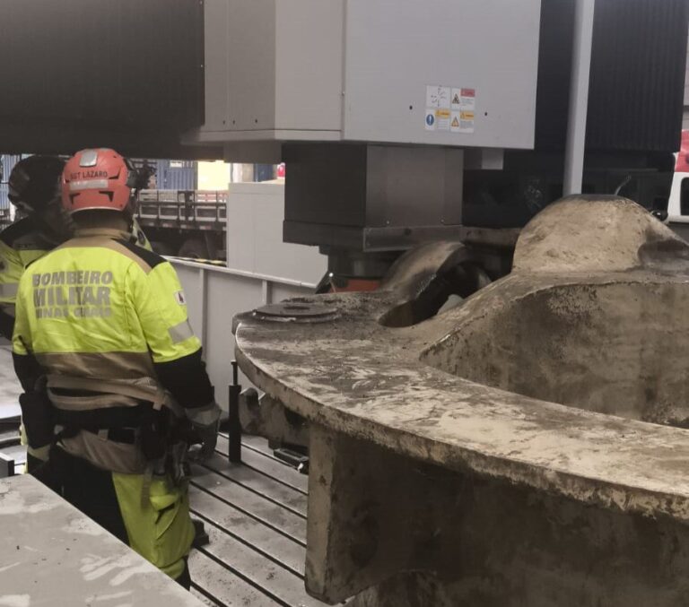 Funcionário morre após ser puxado por máquina em Betim - Foto: Divulgação/CBMMG