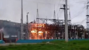 Incêndio em subestação deixa Leopoldina sem energia nesta quinta-feira (25) - Foto: Reprodução/Redes Sociais