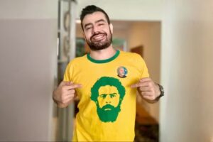 Homem denuncia agressões em restaurante de BH por usar blusa com rosto de Lula - Foto: Reprodução