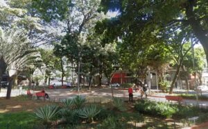 “Pracinha do Coreu” passa a se chamar Praça Cardeal Dom Serafim em BH - Foto: Reprodução/GoogleStreetView