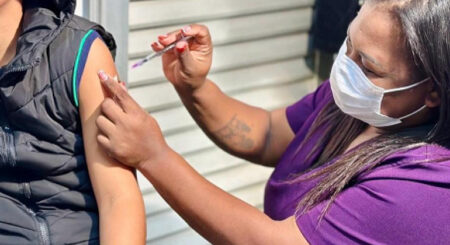 PBH amplia vacinação contra HPV para jovens de 15 a 19 anos até dezembro - Foto: Aline Resende/PBH