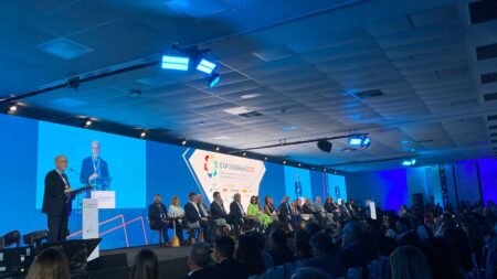 Exposibram 2025 em Salvador tem 400 estandes e cinco palcos simultâneos Exposibram 2025 em Salvador tem 400 estandes e cinco palcos simultâneos - Foto: Por Dentro de Minas