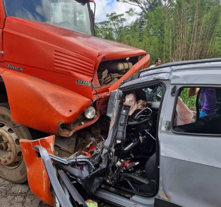 Duas pessoas morrem após acidente na MG-423, em Conceição do Pará - Foto: Divulgação/CBMMG