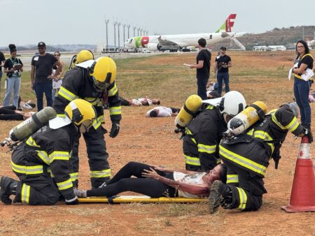 Aeroporto Internacional de BH recebe simulação de pouso de emergência com cerca de 140 passageiros - Foto: BH Airport/Divulgação