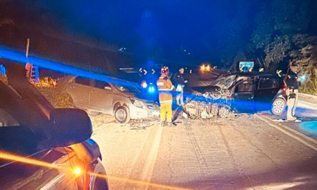 Acidente frontal na BR-267 deixa cinco feridos entre Caxambu e Baependi - Foto: Divulgação/Corpo de Bombeiros