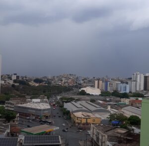 Chuva forte alaga estação do metrô e causa transtornos em BH nesta quinta-feira (30) - Foto: Reprodução/Redes Sociais