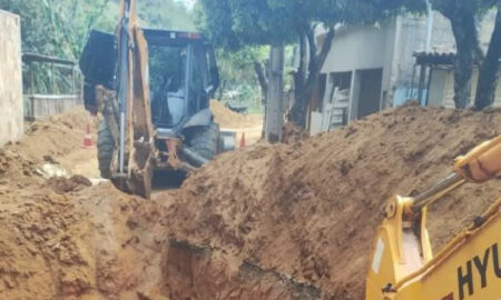 Trabalhador morre soterrado em obra de saneamento em Minas - Foto: Divulgação/Corpo de Bombeiros
