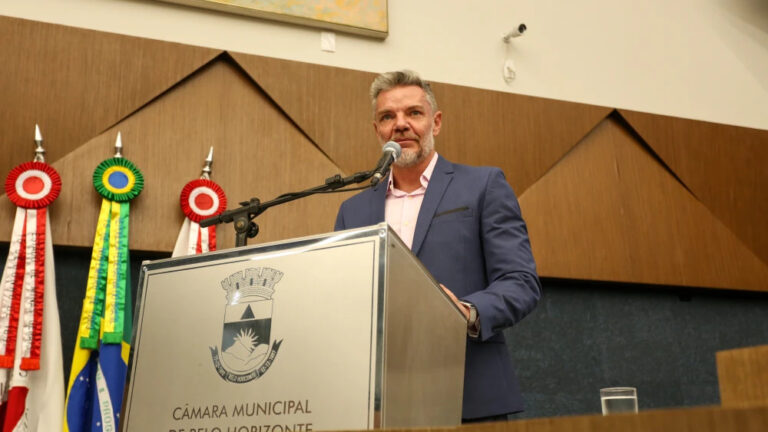 Vereador Juliano Lopes nega agressão e diz ter sido vítima de policial durante festa em BH Vereador Juliano Lopes nega agressão e diz ter sido vítima de policial durante festa em BH - Foto: Divulgação/CMBH