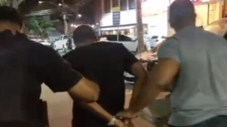 Líder do tráfico em BH é preso no Rio de Janeiro após se esconder na Rocinha Líder do tráfico em BH é preso no Rio de Janeiro após se esconder na Rocinha - Foto: Reprodução