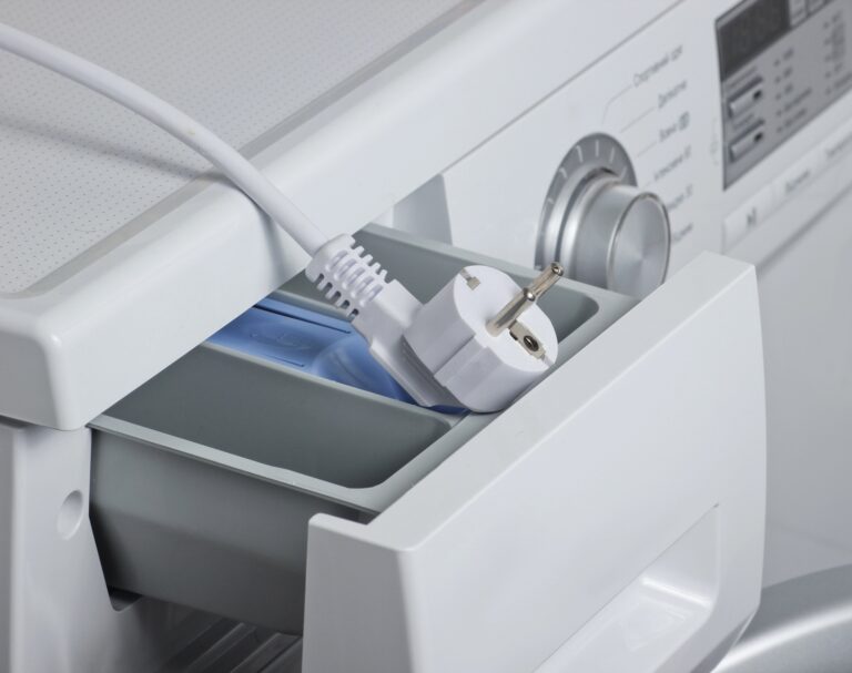 Bebê morre eletrocutado ao encostar em tomada de máquina de lavar em aldeia de Brumadinho Bebê morre eletrocutado ao encostar em tomada de máquina de lavar em aldeia de Brumadinho - Foto: Ilustrativa/Depositphotos