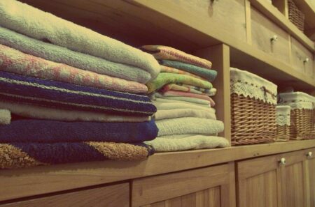 Soluções inteligentes para lavanderia e organização de roupas Soluções inteligentes para lavanderia e organização de roupas - Foto: Divulgação/Pexels