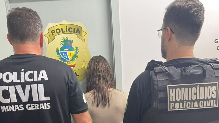 Médica presa por sequestrar bebê em hospital é investigada por assassinato de farmacêutica em Uberlândia Médica presa por sequestrar bebê em hospital é investigada por assassinato de farmacêutica em Uberlândia - Foto: Divulgação/PCMG