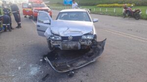 Cinco pessoas ficam feridas em acidente entre van e caminhonete na MG-431, em Itaúna - Foto: Divulgação/CBMMG