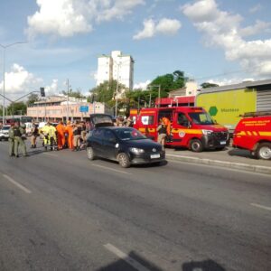 Motociclista fica ferido após acidente na Avenida Pedro I, em BH - Foto: Divulgação/BHTrans