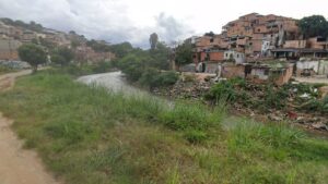 Corpo de homem é encontrado no Córrego do Onça, em BH - Foto: Reprodução/Google Street View