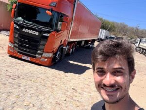 Gustavo Miranda: Quem era o caminhoneiro e influenciador morto em acidente na BR-381 Gustavo Miranda: Quem era o caminhoneiro e influenciador morto em acidente na BR-381 - Foto: Reprodução/Redes Sociais