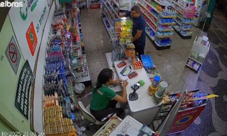 Homem que furtava canetas emagrecedoras e escondia produtos na cueca é preso em BH - Foto: Reprodução