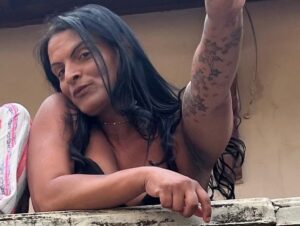 Homem é indiciado por feminicídio de mulher trans morta com pisões na cabeça em BH Homem é indiciado por feminicídio de mulher trans morta com pisões na cabeça em BH - Foto: Reprodução
