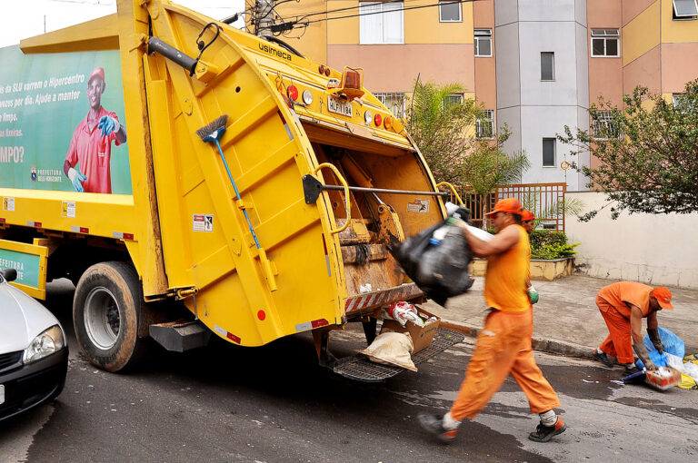 Vai ter coleta de lixo em BH no feriado da Proclamação da República? Veja aqui Vai ter coleta de lixo em BH no feriado da Proclamação da República? Veja aqui - Foto: Divulgação/SLU