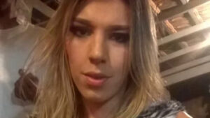 Polícia identifica suspeitos de espancar e matar mulher trans na Savassi Polícia identifica suspeitos de espancar e matar mulher trans na Savassi - Foto: Reprodução