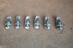 Grupo é preso com granadas e arma de fogo em operação em Betim - Foto: Divulgação/PMMG