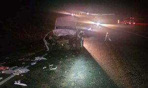 Motorista morre após caminhonete bater em carreta na BR-050, em Uberaba Motorista morre após caminhonete bater em carreta na BR-050, em Uberaba - Foto: Reprodução
