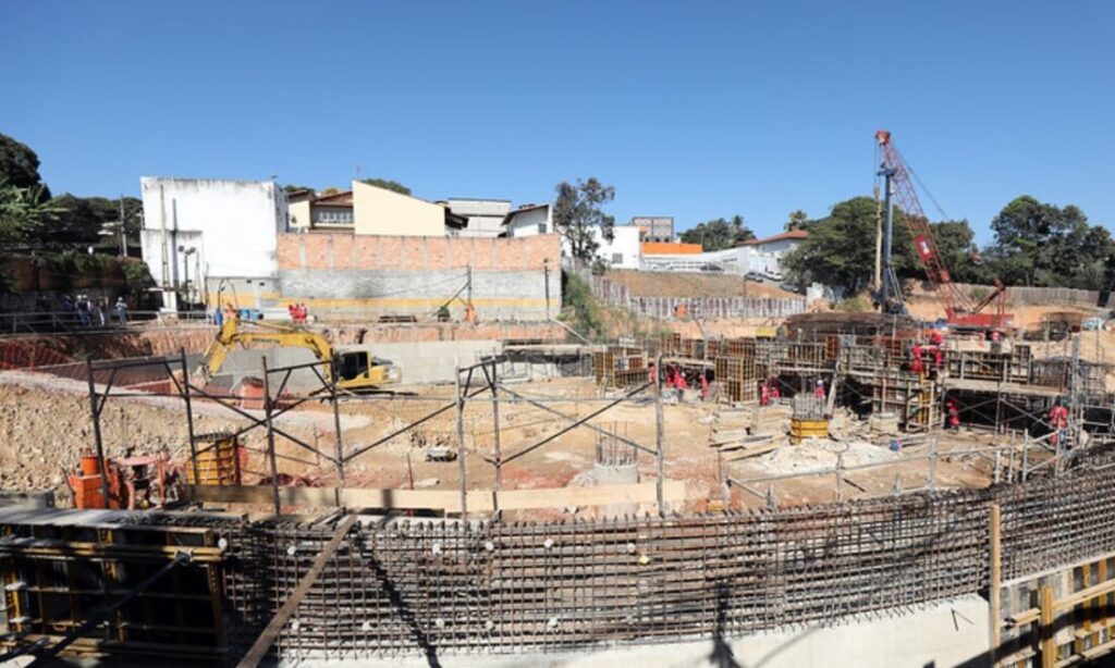 Prefeitura de BH paralisa obras de macrodrenagem e cria comissões para investigar contratos - Foto: Divulgação/PBH