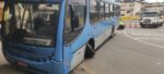 Homem é prensado por ônibus após falha mecânica em Ponte Nova - Foto: Divulgação/PMMG