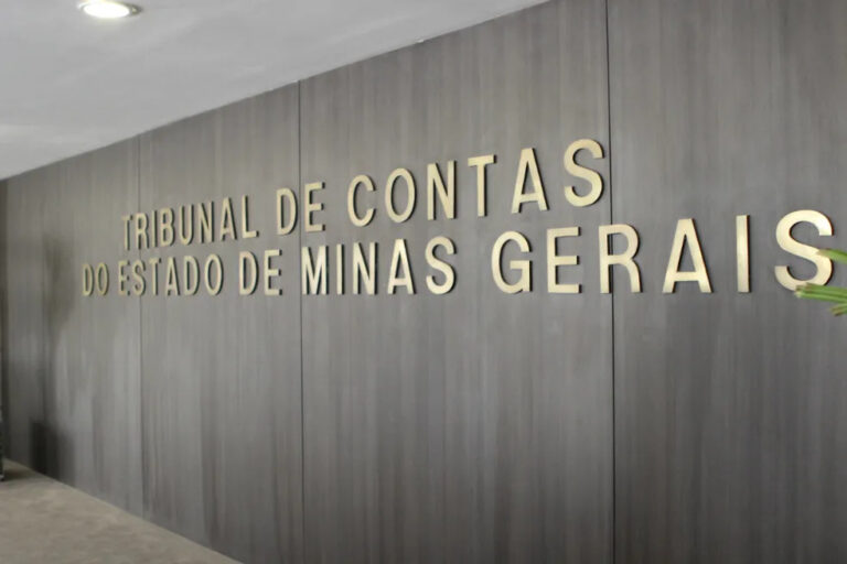 TCE-MG abre inscrições para concurso com salários de R$ 12,5 mil TCE-MG abre inscrições para concurso com salários de R$ 12,5 mil - Foto: Divulgação/TCEMG
