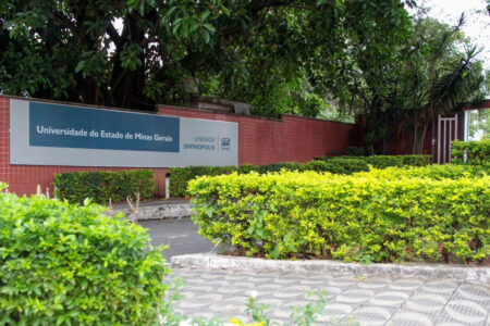 UEMG abre inscrições para o Vestibular 2026 com mais de 4,8 mil vagas UEMG abre inscrições para o Vestibular 2026 com mais de 4,8 mil vagas - Foto: Divulgação/UEMG