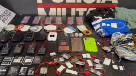 Três são presos suspeitos de fraudar prova com uso de microcâmera em BH - Foto: Divulgação/Polícia Militar