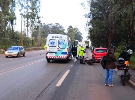 Motociclista morre após acidente com carro na BR-040, em Nova Lima Motociclista morre após acidente com carro na BR-040, em Nova Lima - Foto: Reprodução/Redes Sociais