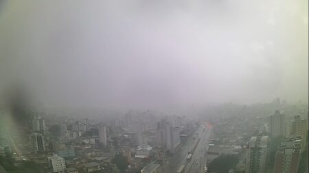 BH e outras 801 cidades de Minas Gerais entram em alerta laranja para chuva intensa - Foto: Reprodução/Climaaovivo