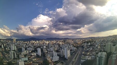 Vai chover? Veja a previsão do tempo em BH neste sábado (10)- Foto: Clima Ao Vivo