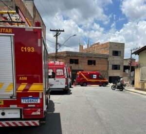 Homem morre eletrocutado enquanto trabalhava em BH Homem morre eletrocutado enquanto trabalhava em BH - Foto: Divulgação/CBMMG