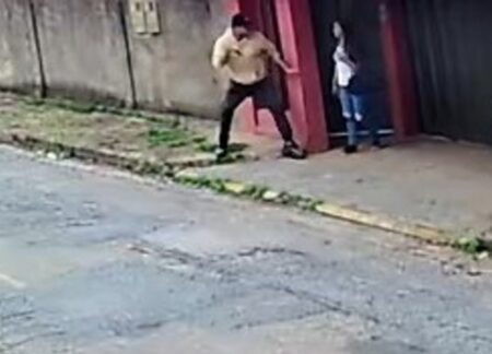 Homem é preso na Rodoviária de BH após matar ex com múltiplas facadas em Itaúna - Foto: Reprodução/Câmera de segurança