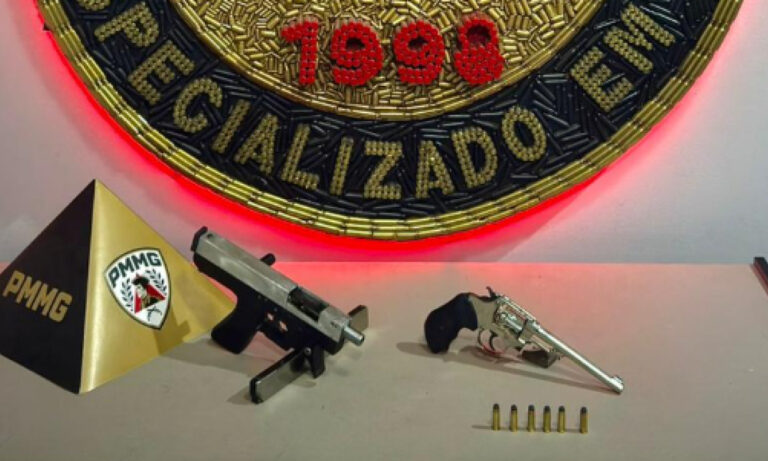 Homem é preso vendendo armas dentro de carro no Eldorado, em Contagem - Foto: Divulgação/PMMG