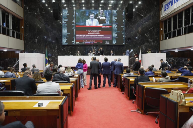 ALMG aprova em 2º turno projeto que autoriza privatização da Copasa - Foto: Alexandre Netto/ALMG