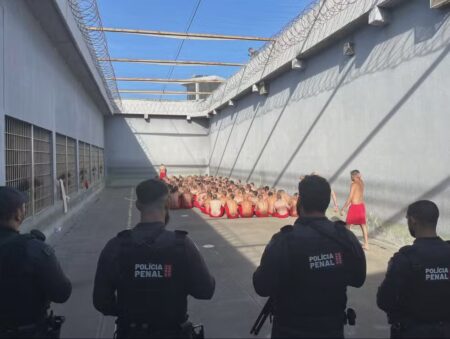 Operação em presídios de MG transfere 10 detentos apontados como chefes do crime - Foto: Divulgação/Sejusp