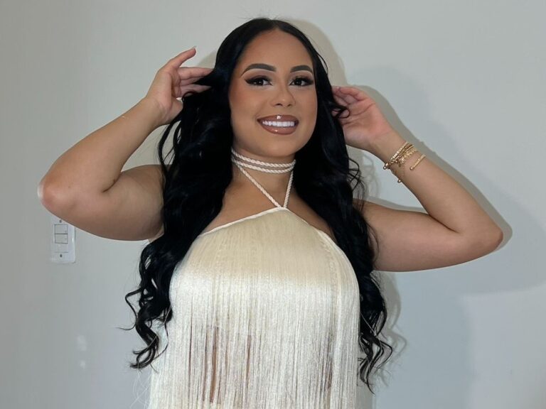 Cinthya Micaelle Soares Roliz foi morta na frente da filha - Foto: Reprodução/Redes Sociais