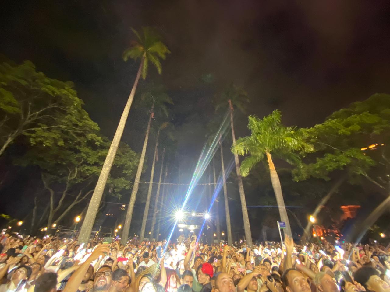 FOTOS: Multidão acompanha Virada da Liberdade com shows, drones e fogos - Foto: Por Dentro de Minas / Elberty Valadares