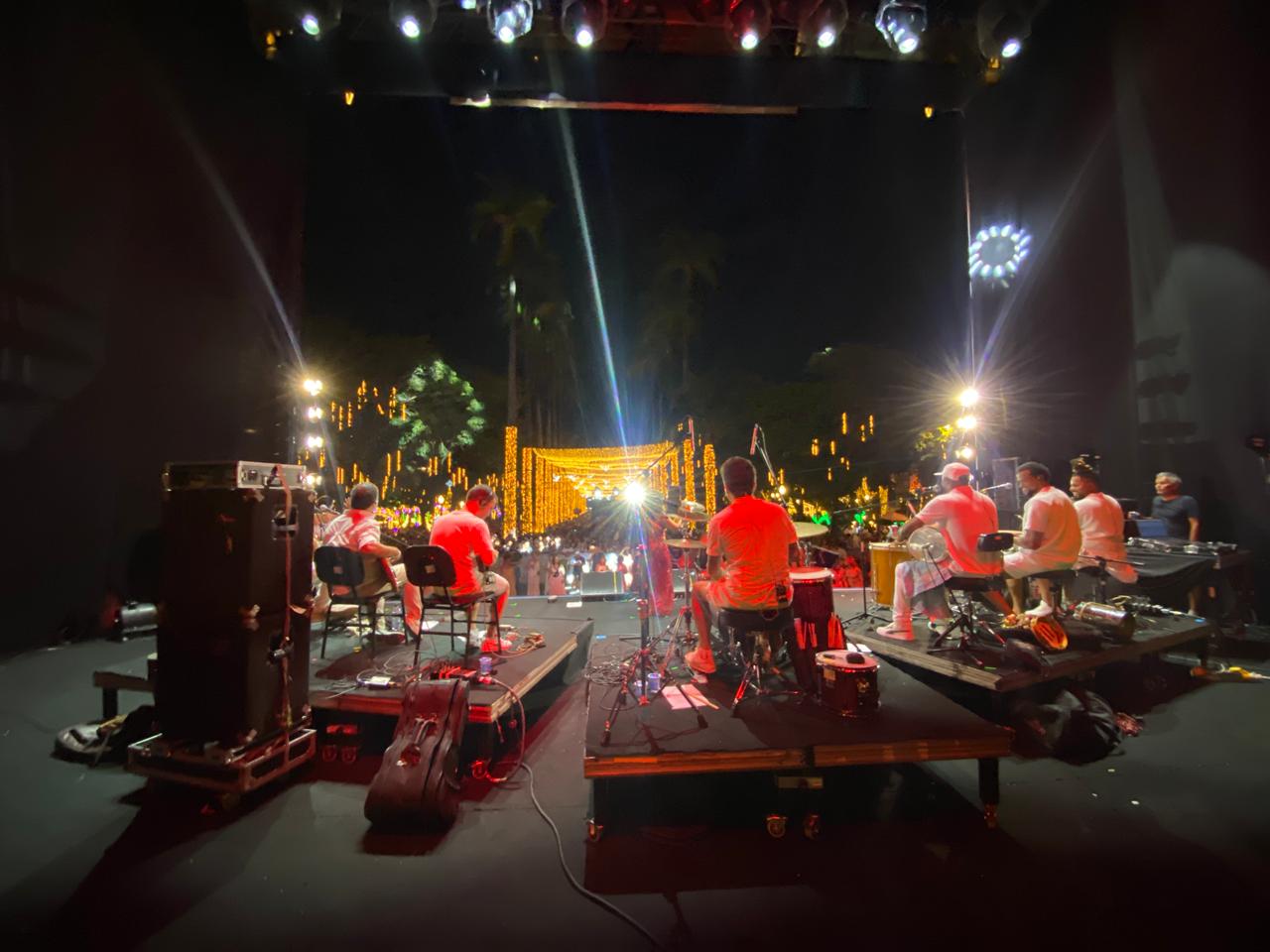 FOTOS: Multidão acompanha Virada da Liberdade com shows, drones e fogos - Foto: Por Dentro de Minas / Elberty Valadares