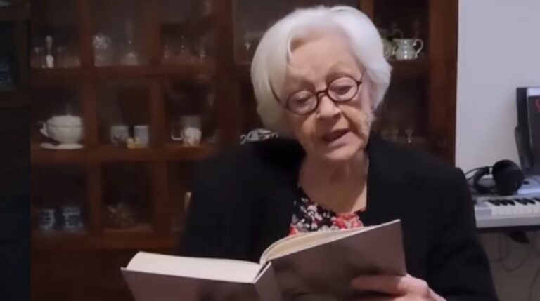 Adélia Prado é internada após queda em casa e passa por cirurgias em Divinópolis Adélia Prado é internada após queda em casa e passa por cirurgias em Divinópolis - Foto: Reprodução