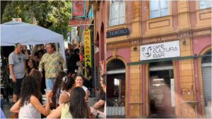 Pesadelo na Cozinha: fachada de casarão histórico tombado é pintada sem autorização em BH - Foto: Reprodução