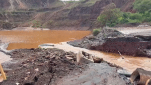 Dique da Vale rompe em Congonhas - Foto: Divulgação