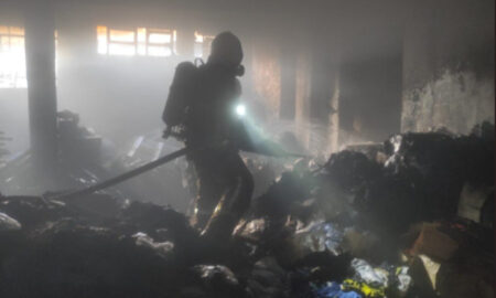 Incêndio atinge fábrica de costura na bairro Nova Gameleira, em BH - Foto: Divulgação/Corpo de Bombeiros